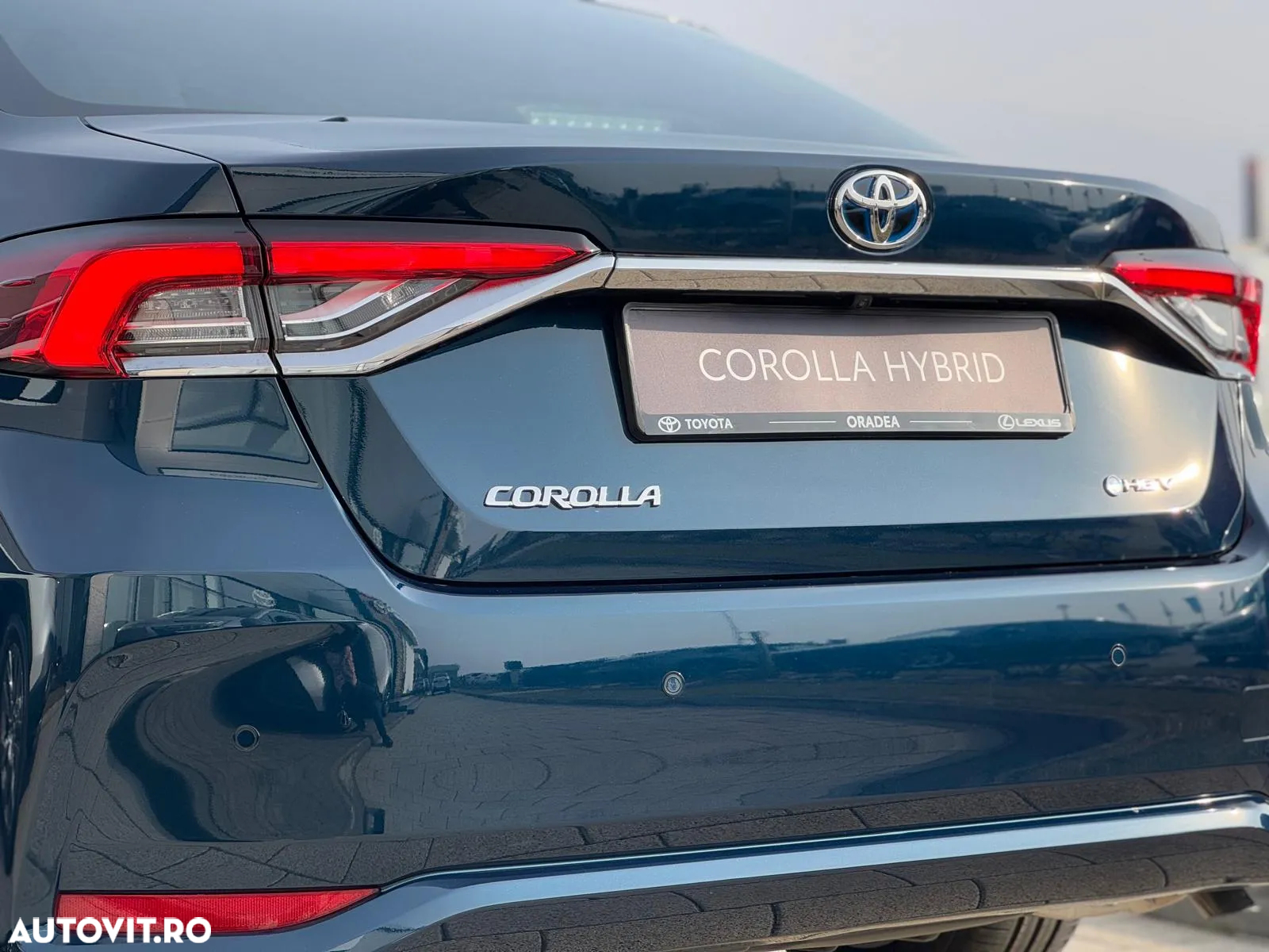 Toyota Corolla 1.8 HSD Business - 13