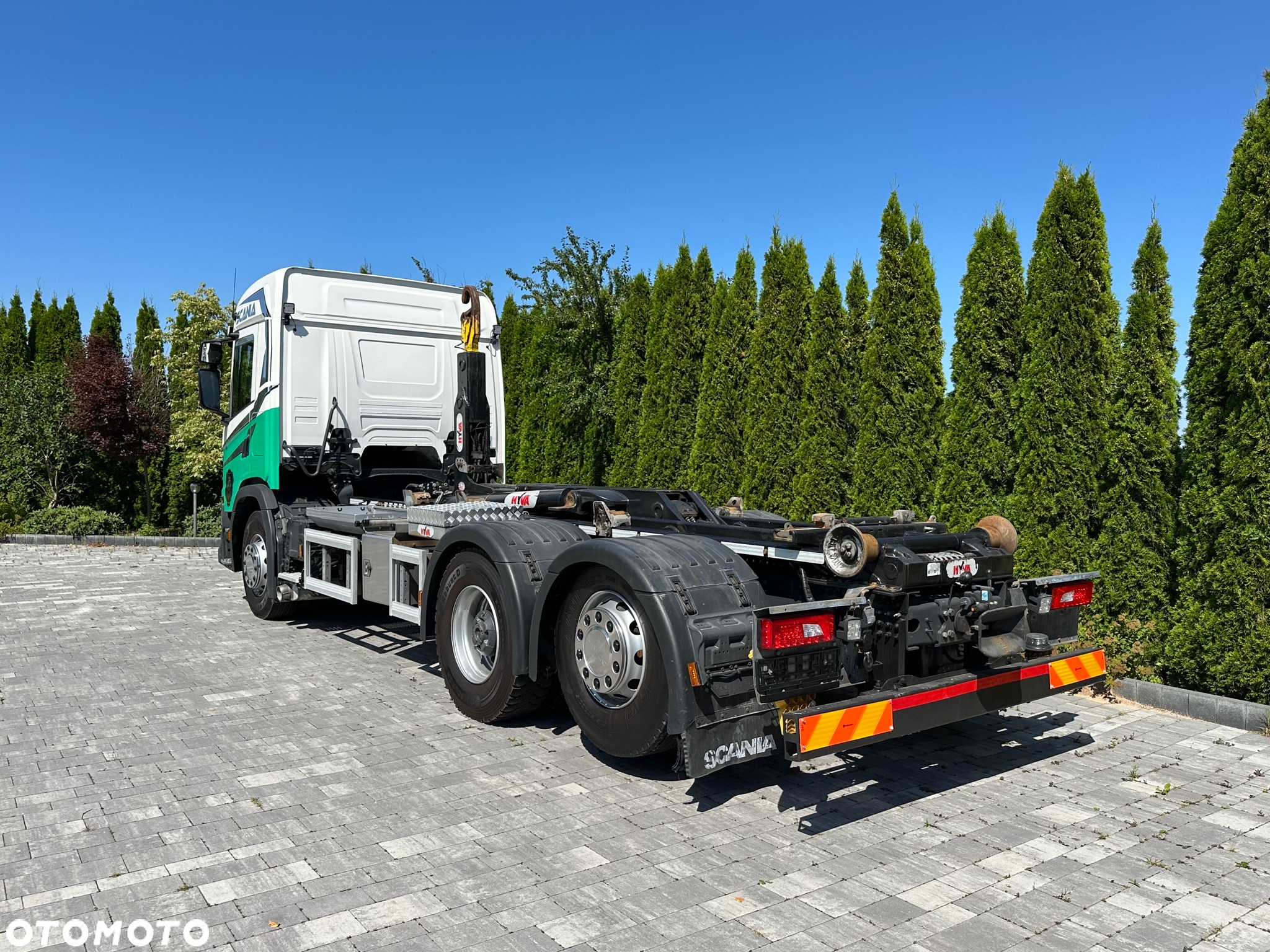 Scania / G450 / 6X2 / HAKOWIEC / HYVA 22.60.SK  / Oś-SKRĘTNA-PODNOSZONA / - 18