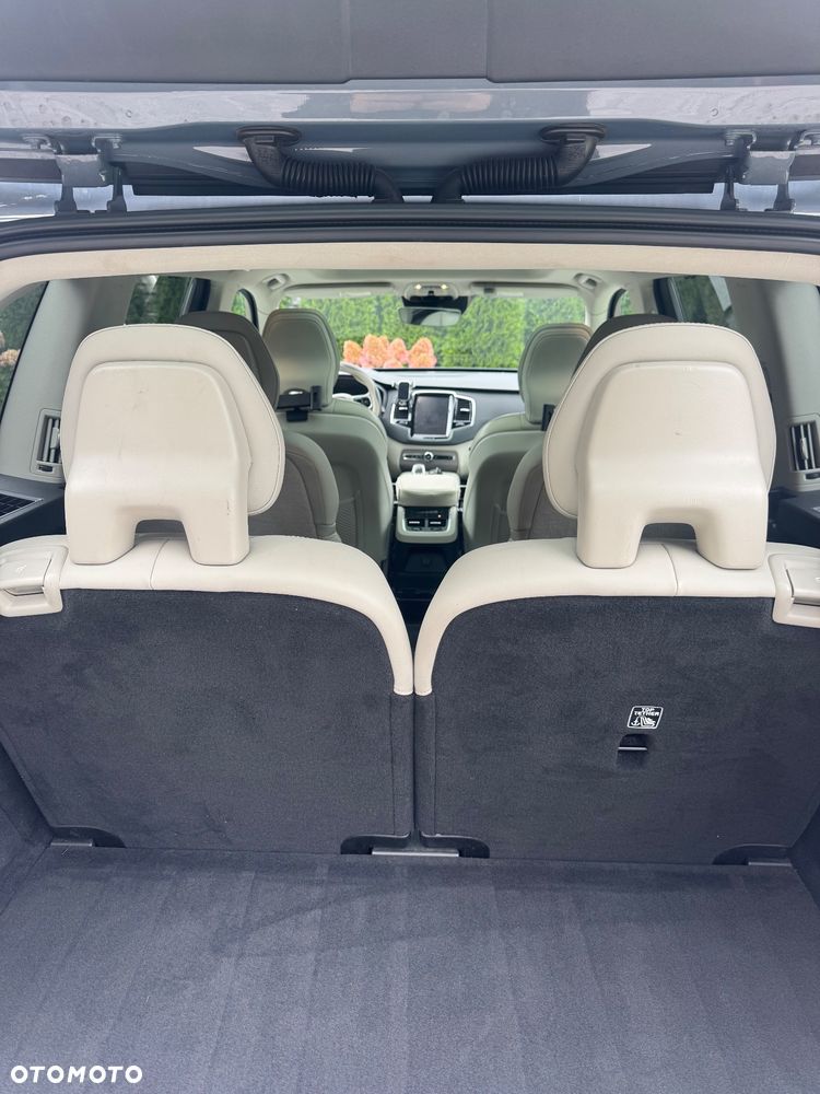Volvo XC 90 - 18