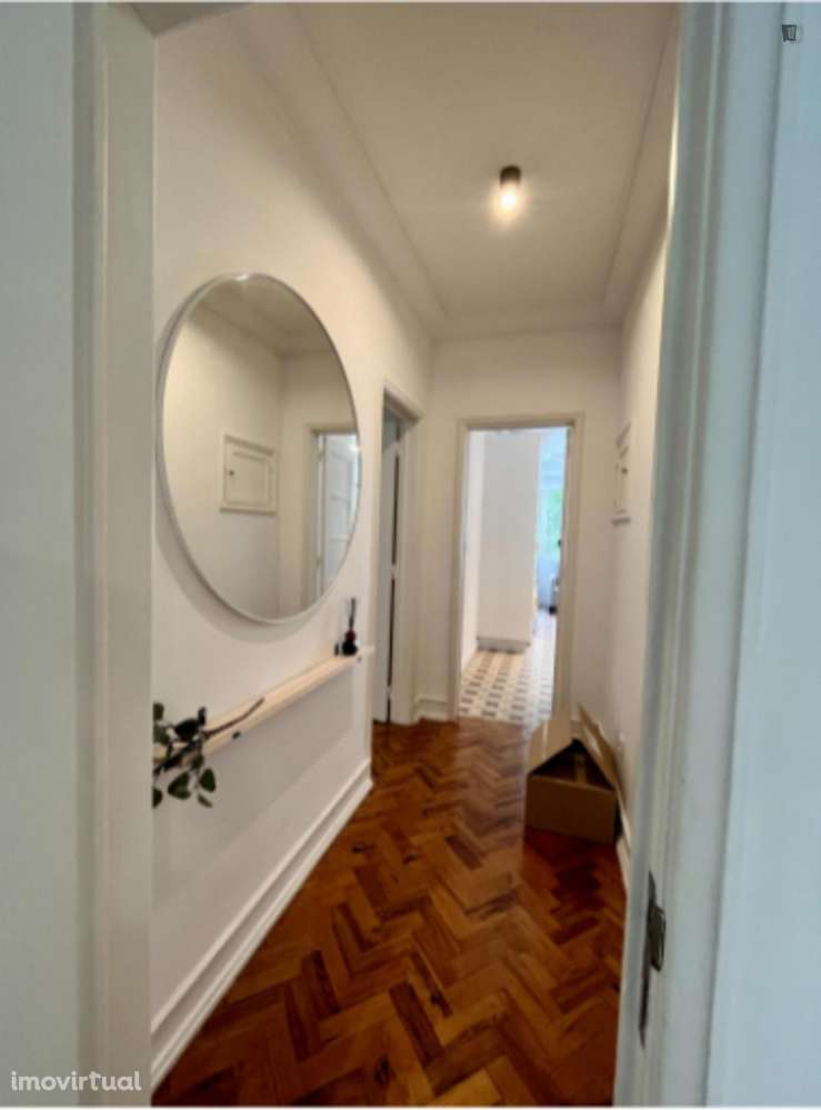 Quarto - localizado em Roma-Areeiro Lisbon - Grande imagem: 5/5