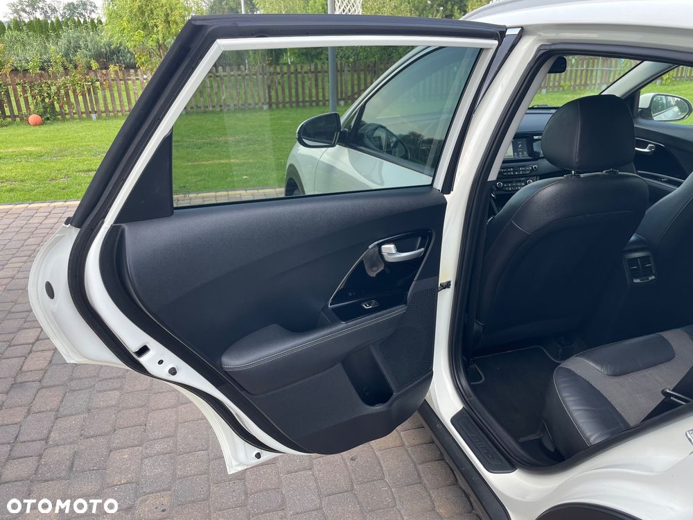 Kia Niro - 34