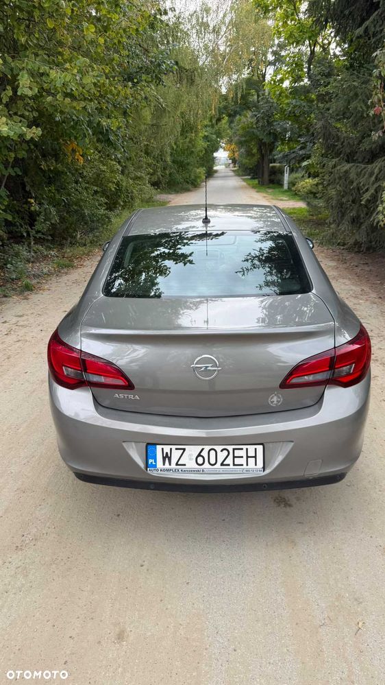 Opel Astra - 2
