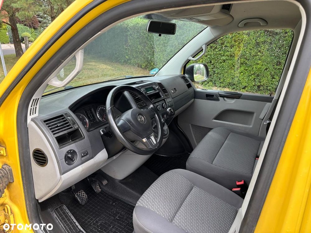 Volkswagen Transporter - 9