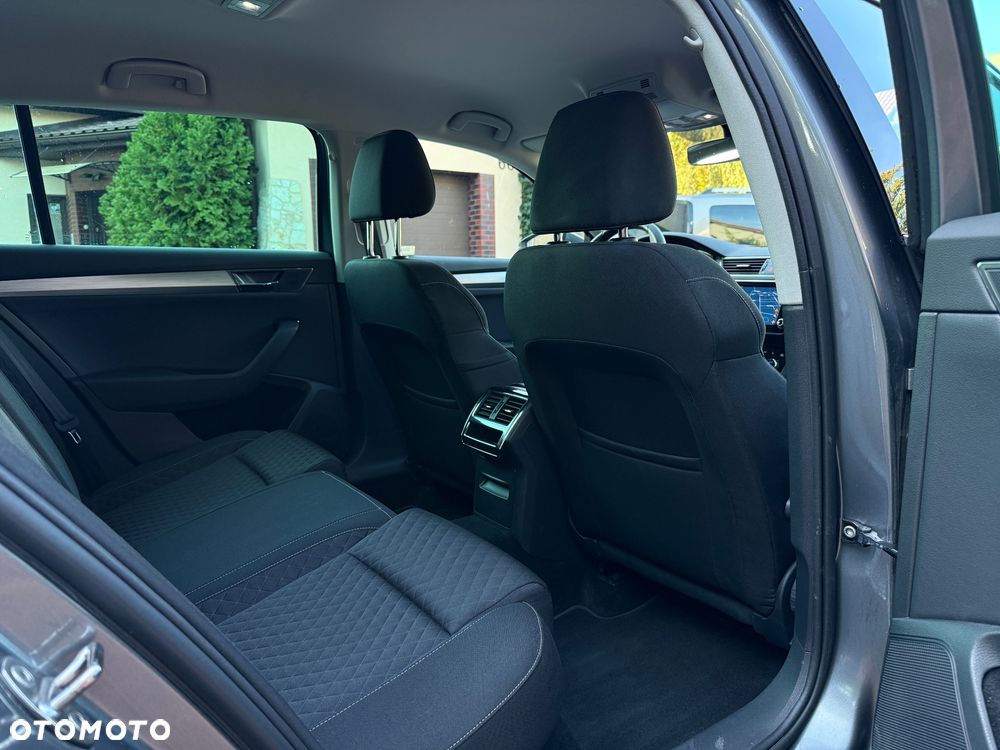 Skoda Superb 1.5 TSI Ambition DSG - 16
