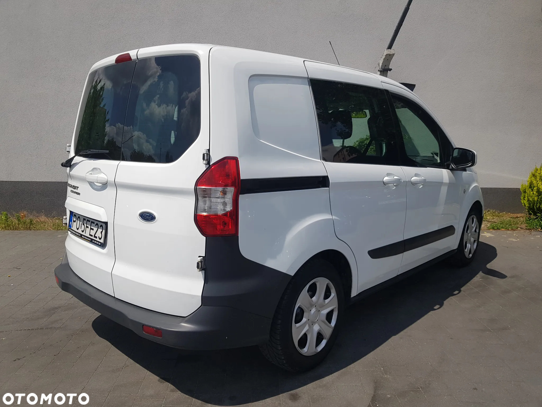 Ford Tourneo Courier 1.5 TDCi Trend - 6