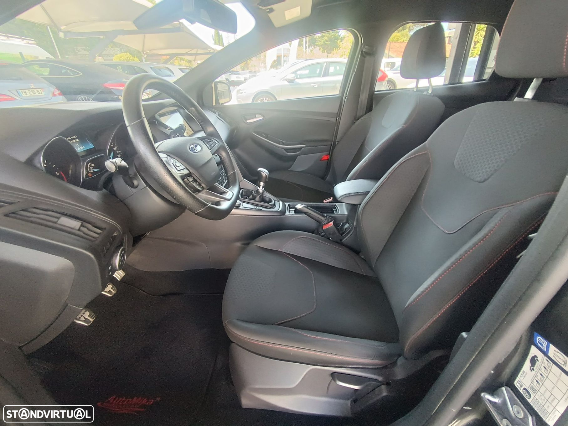 Ford Focus 1.5 TDCi ST-Line - 17