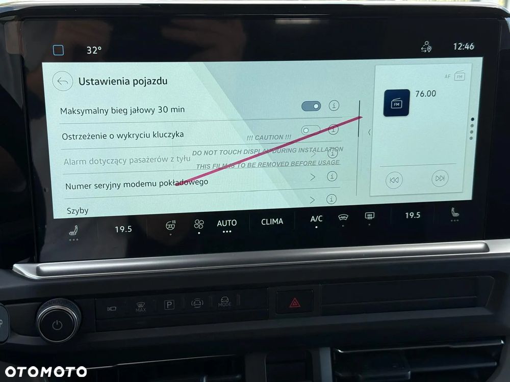 Volkswagen Caravelle - 19