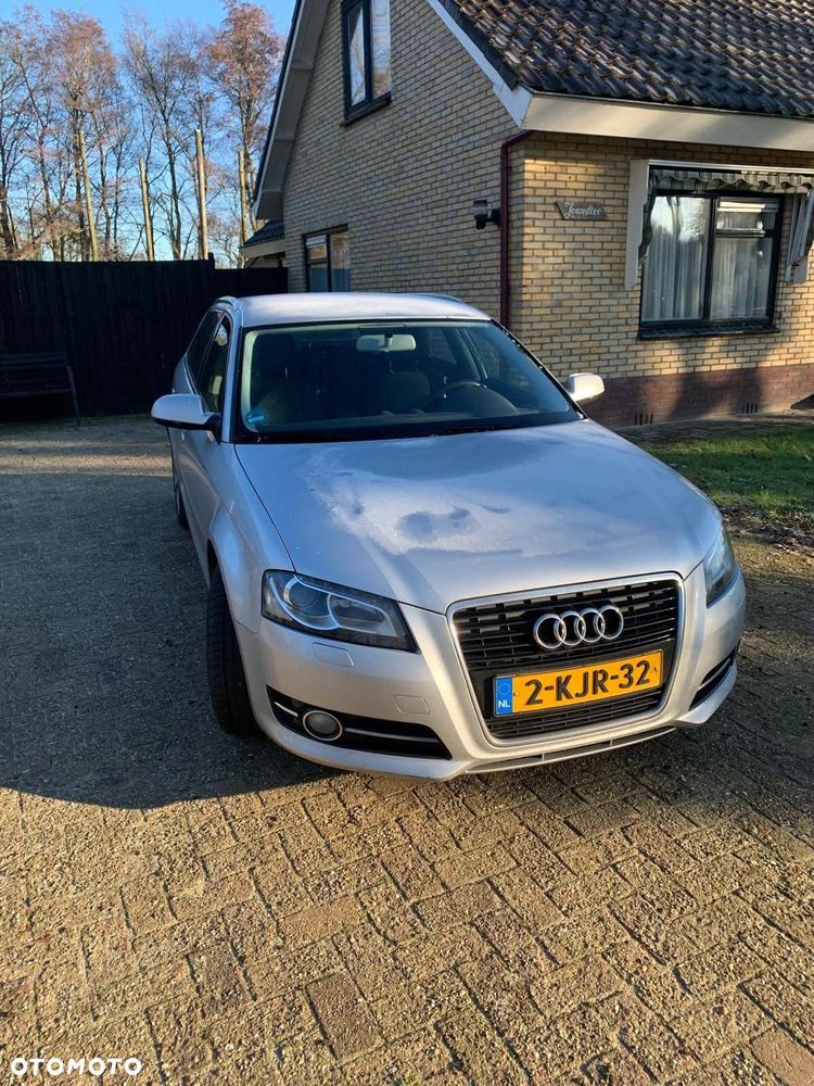 Audi A3 Sportback 2.0 TDI DPF Ambiente - 10