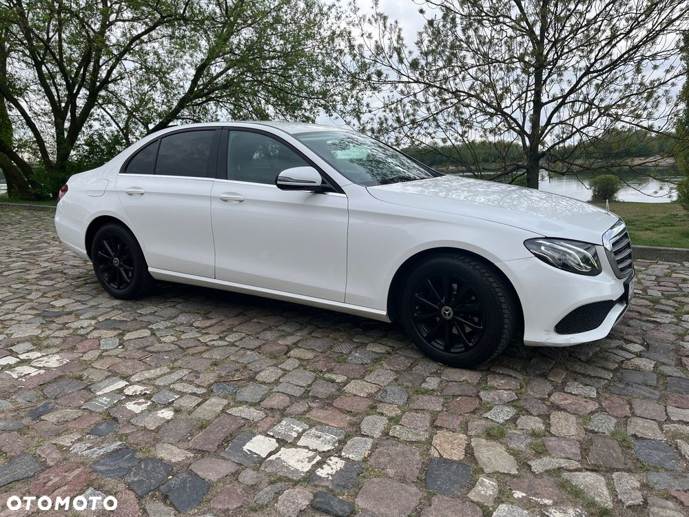 Mercedes-Benz Klasa E 200 d 9G-TRONIC - 4