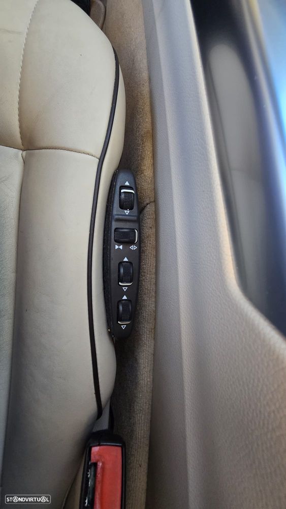 Mercedes-Benz E 300 Bluetec Hybrid Avantgarde - 14