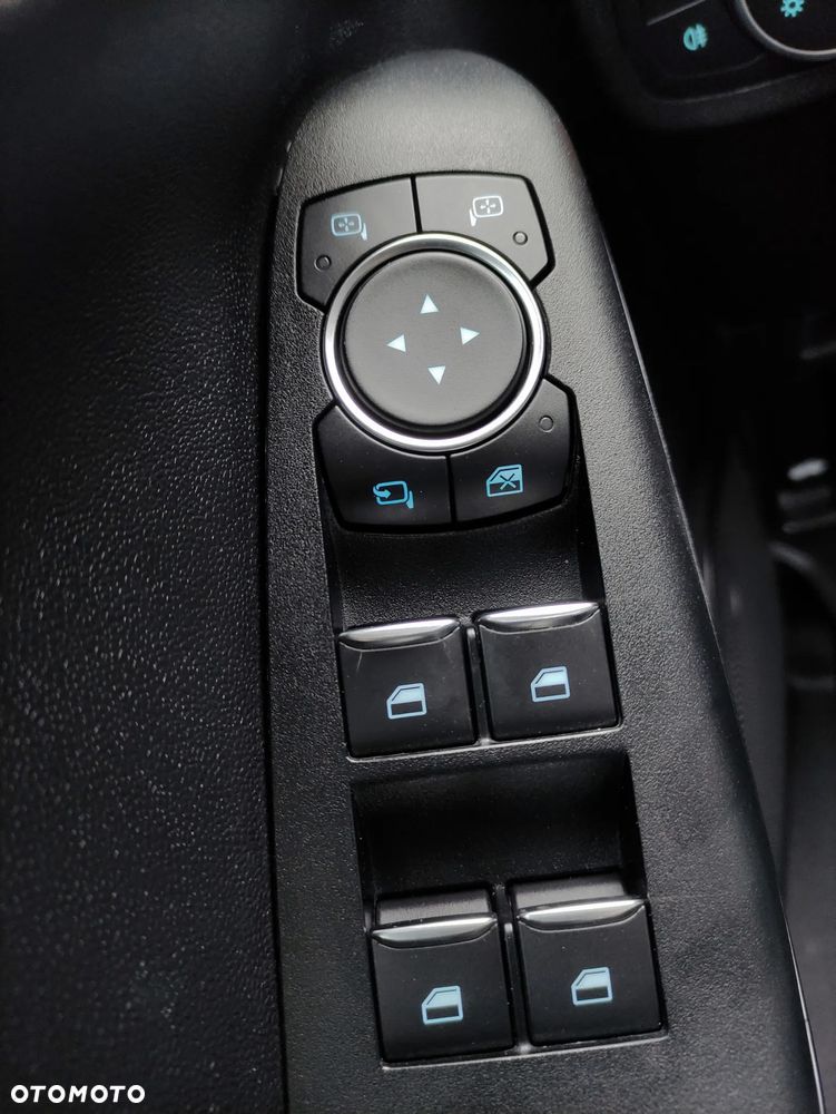 Ford Fiesta 1.0 EcoBoost Powershift Titanium - 12