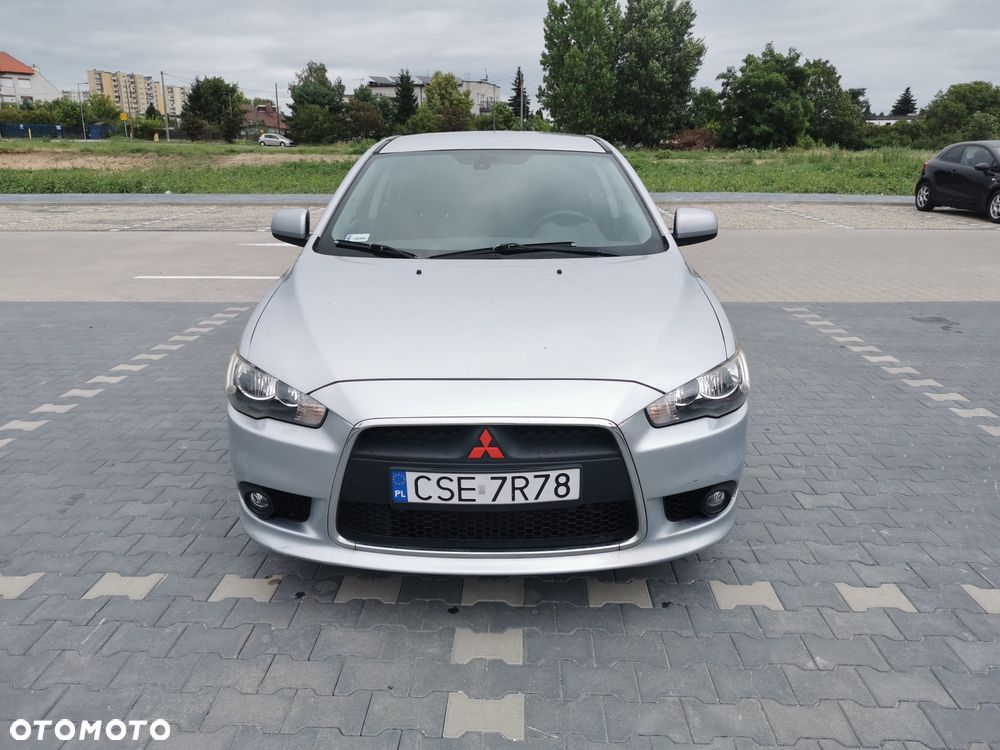 Mitsubishi Lancer - 2