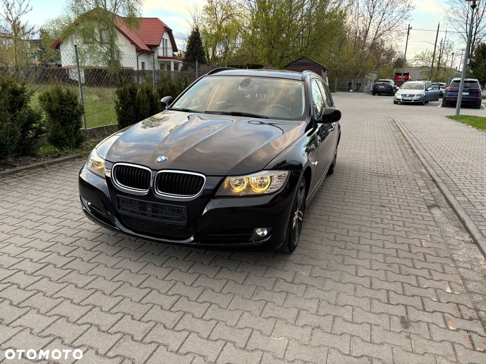 BMW Seria 3 318d - 3