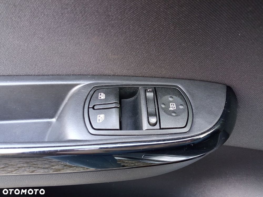 Opel Corsa 1.4 120 Lat - 19