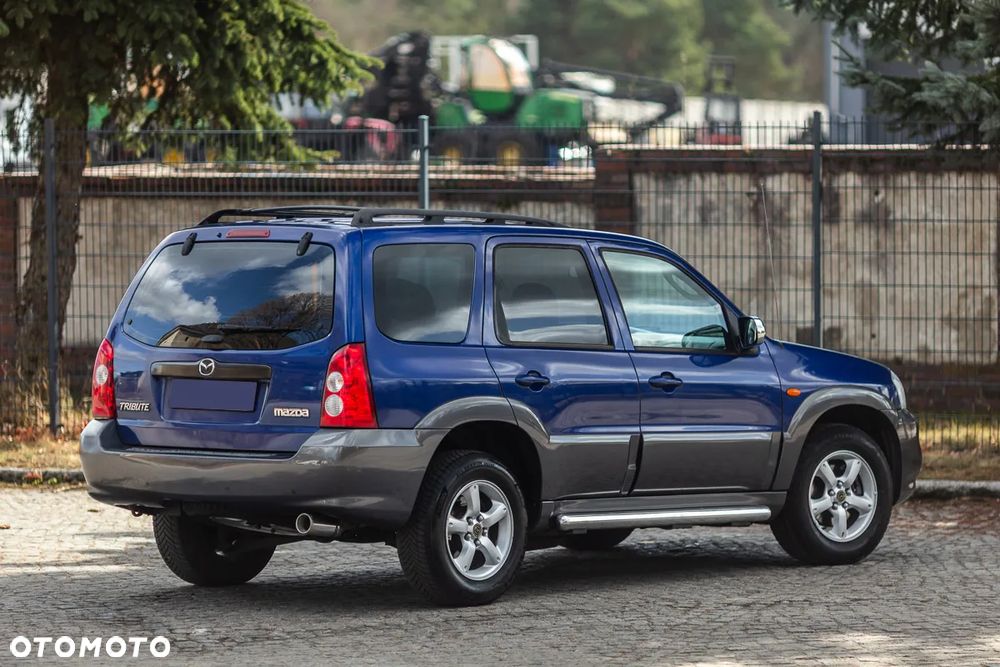 Mazda Tribute 4x4 Adventure Comfort - 7