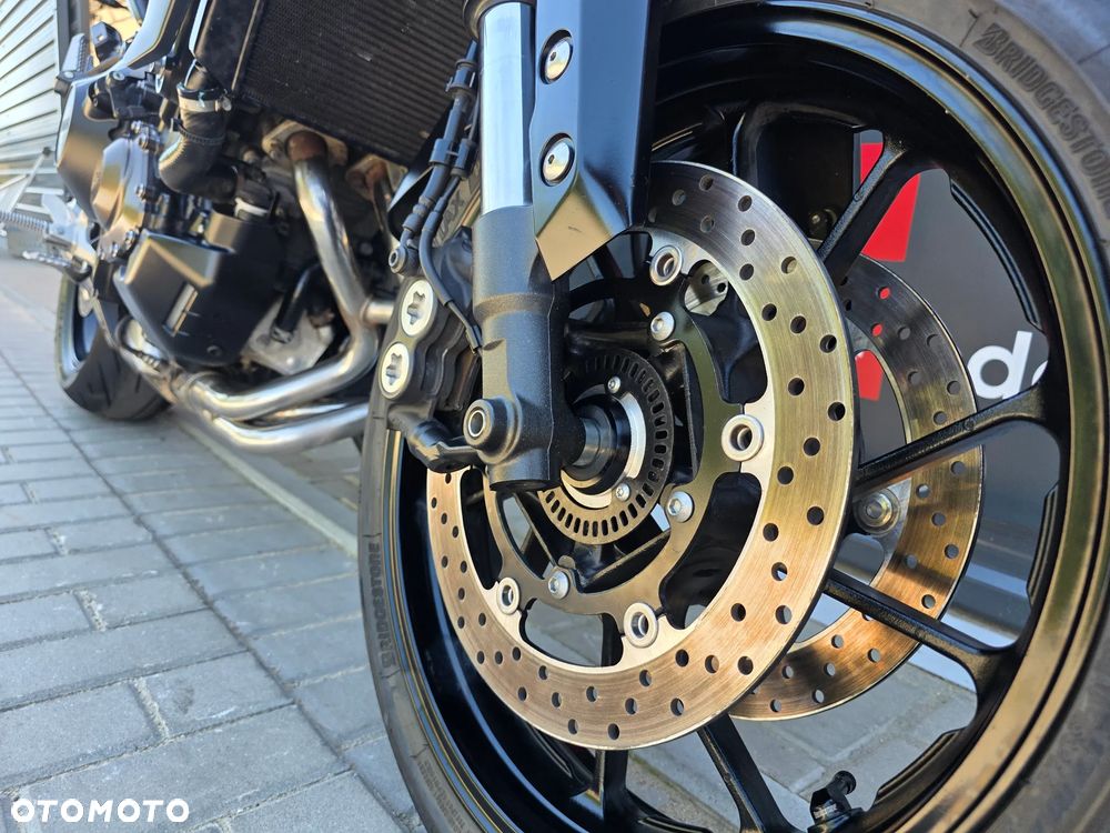 Yamaha MT - 32