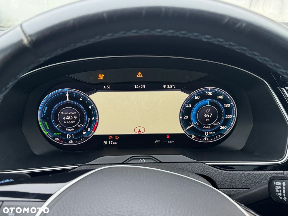 Volkswagen Passat - 18