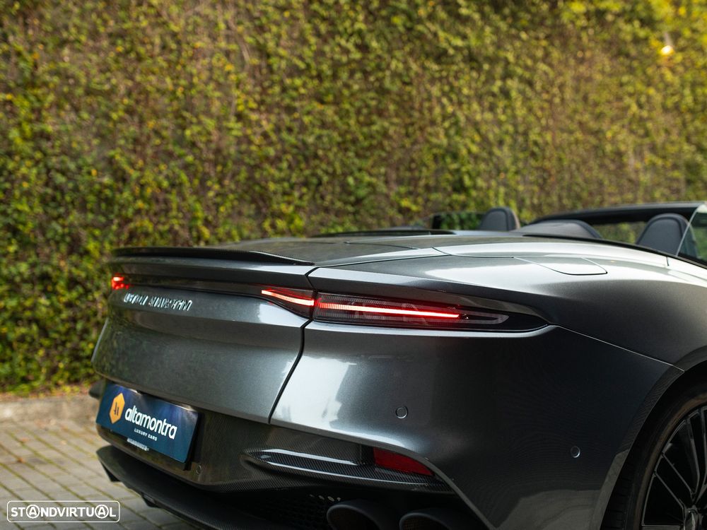 Aston Martin DBS Volante Superleggera - 18
