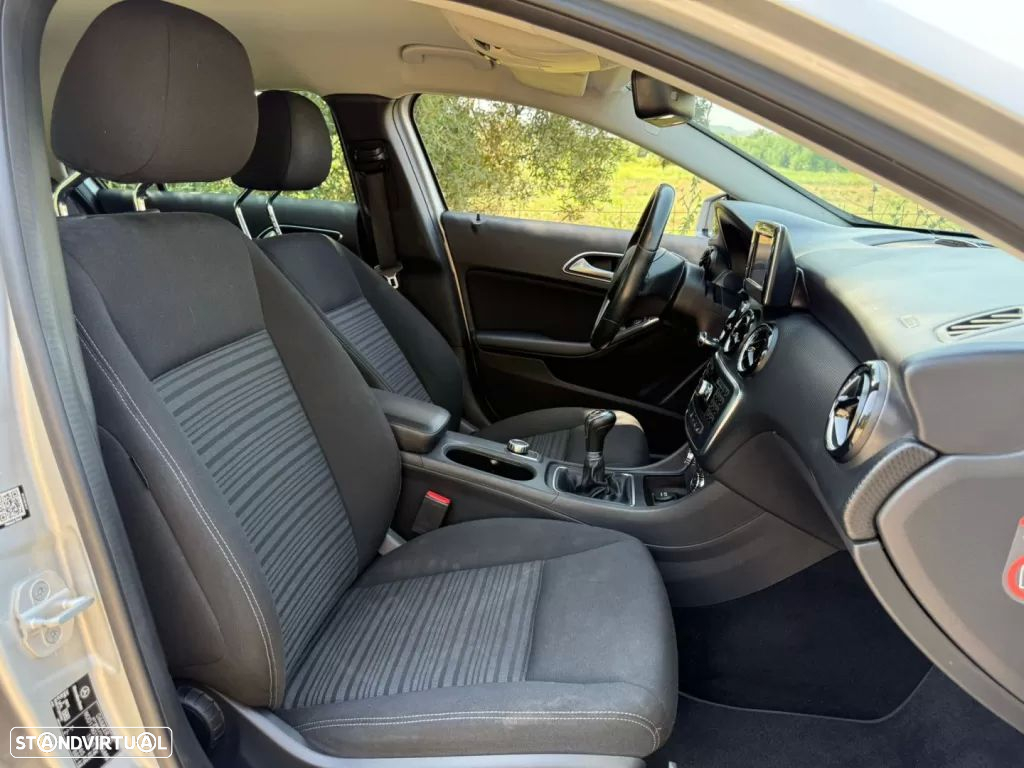 Mercedes-Benz A 180 CDI (BlueEFFICIENCY) Urban - 9