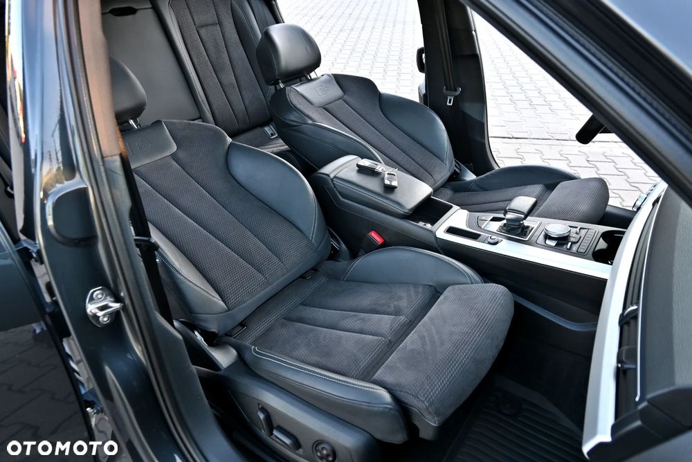 Audi A4 Avant 2.0 TDI ultra S tronic sport - 35