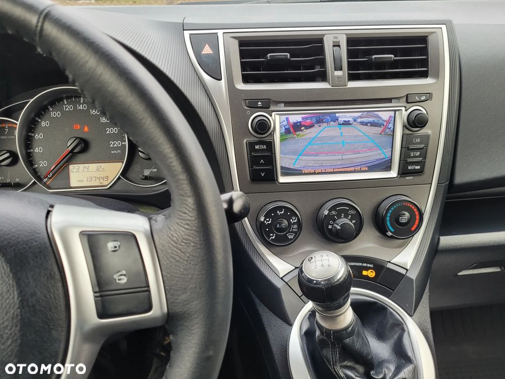 Toyota Verso S - 15
