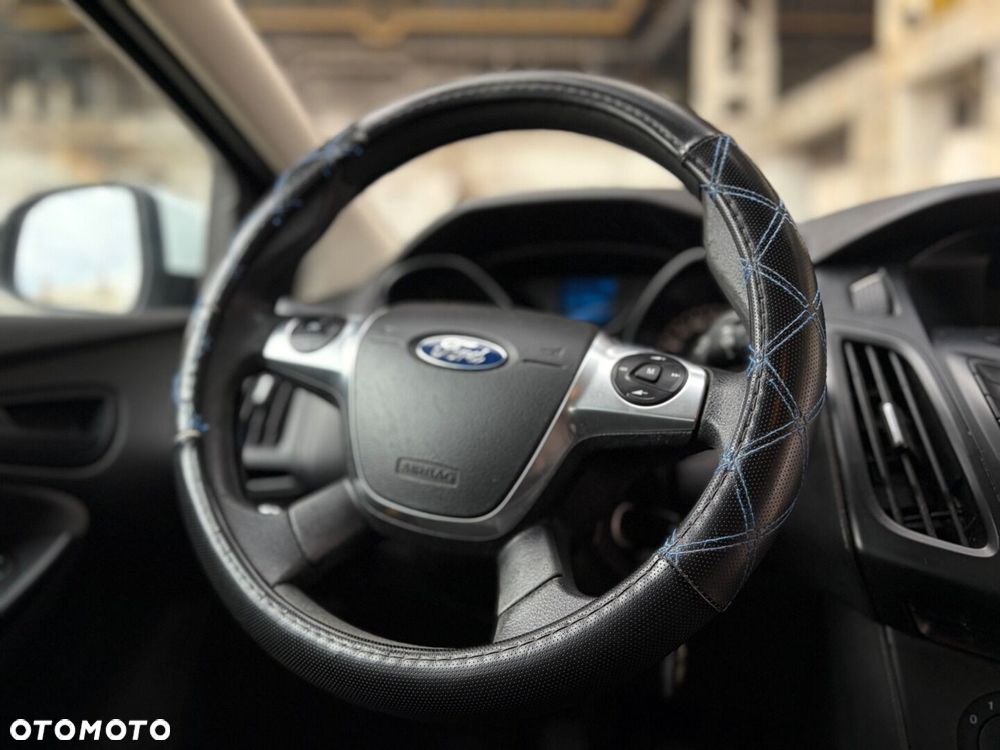 Ford Focus 1.6 Ambiente Start - 23
