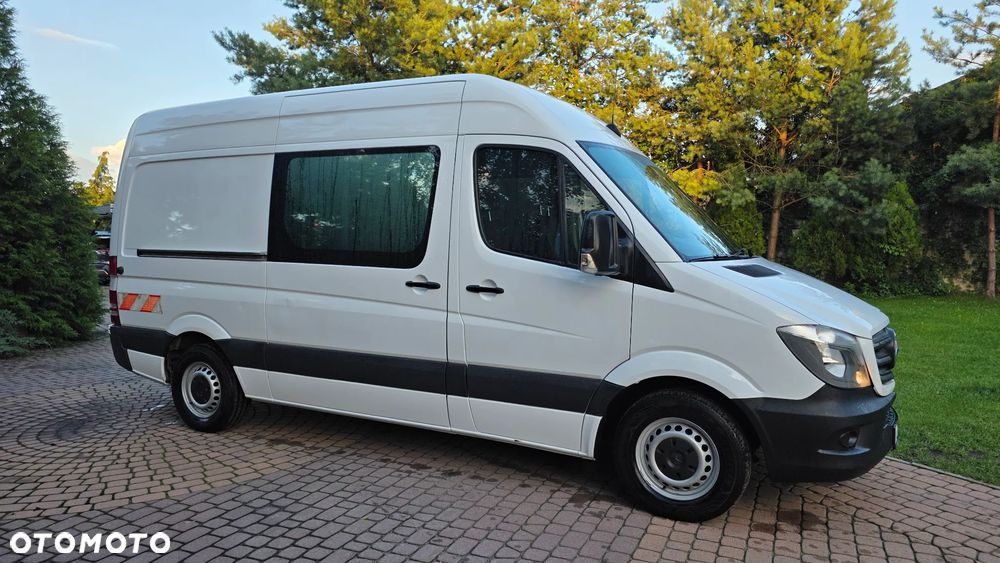 Mercedes-Benz Sprinter - 13