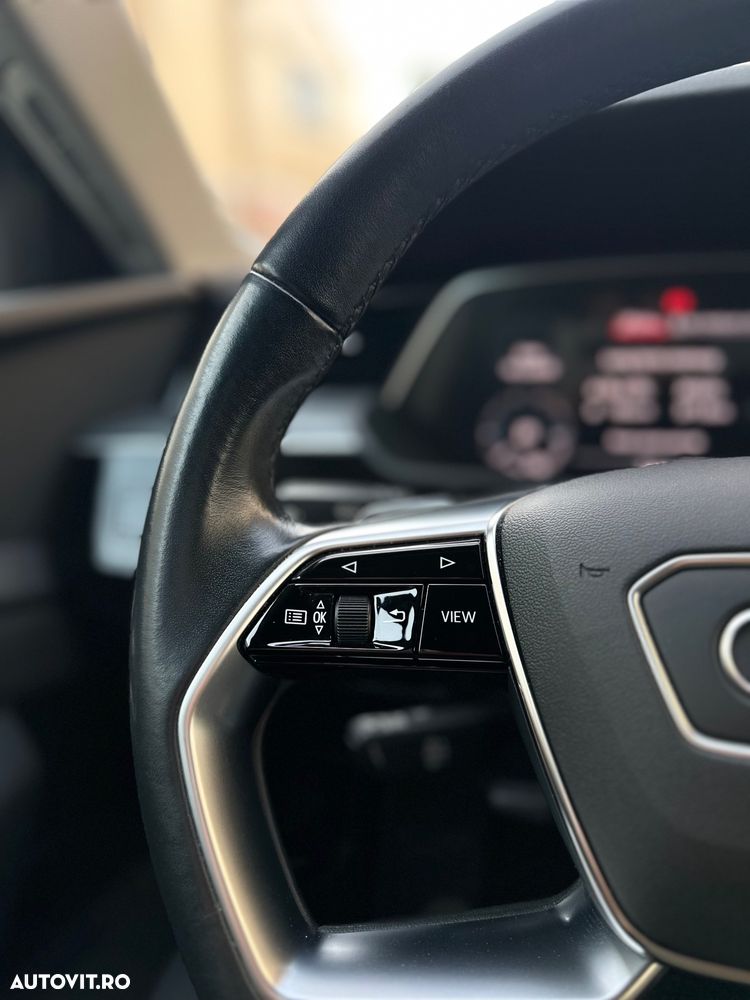 Audi e-tron 50 quattro - 33