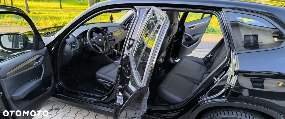 BMW X1 sDrive18i Sport Line - 13