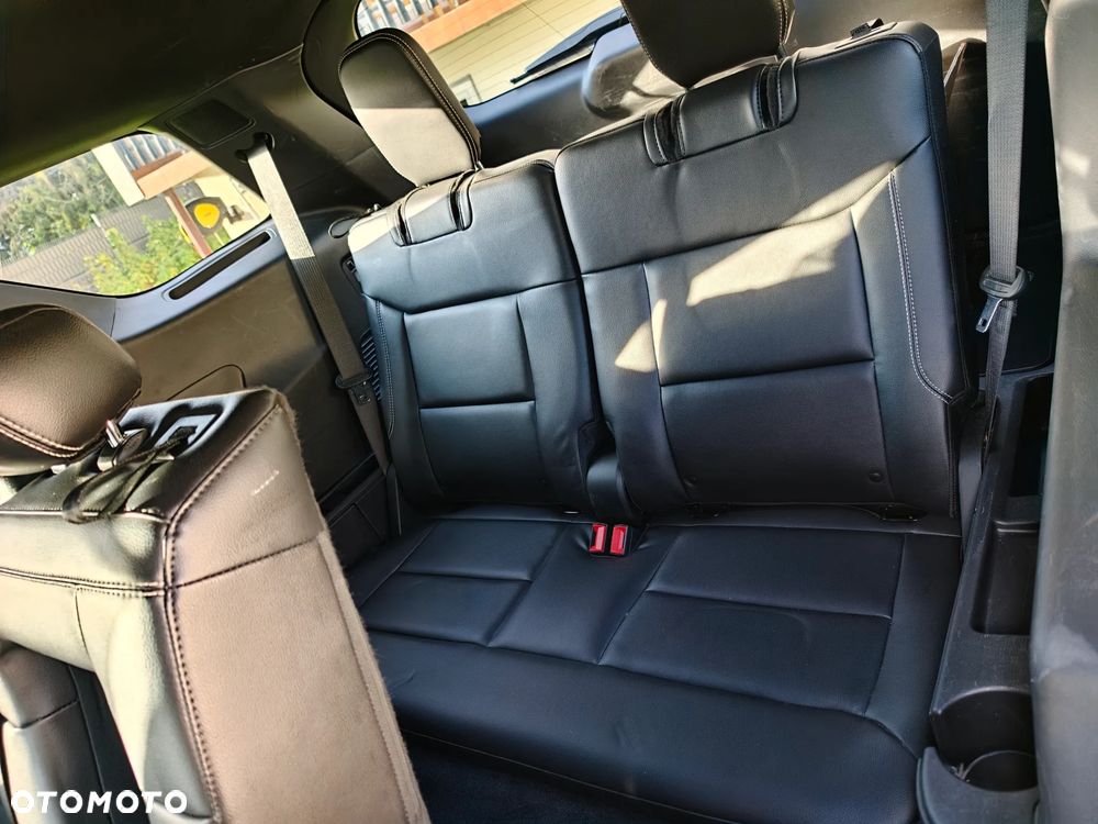 Ford Explorer - 19