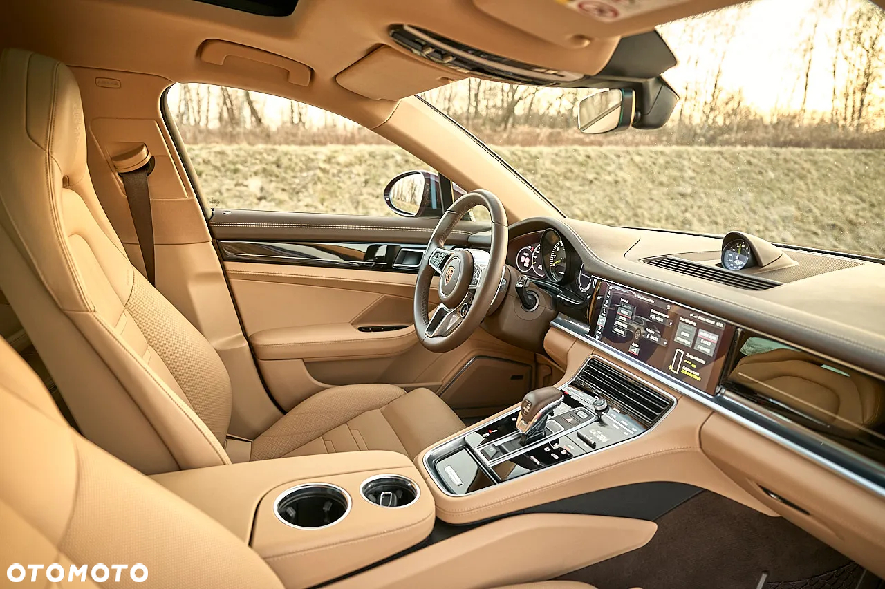Porsche Panamera - 20