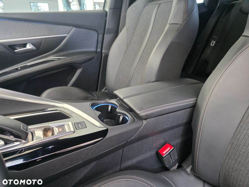 Peugeot 3008 PureTech 180 Stop & Start GPF EAT8 GT Pack - 32
