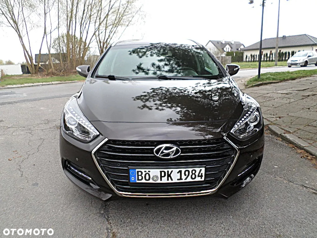 Hyundai i40 Kombi blue 1.6 Trend - 25