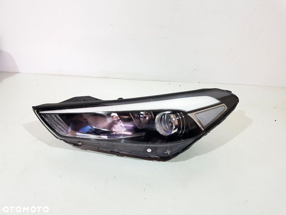 HYUNDAI TUCSON III 3 LAMPA PRZÓD PRZEDNIA LEWA 92101-D7100 EUROPA ORYGINAŁ - 1