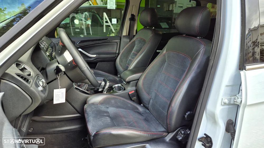 Ford S-Max 2.0 TDCi Titanium 7L - 12