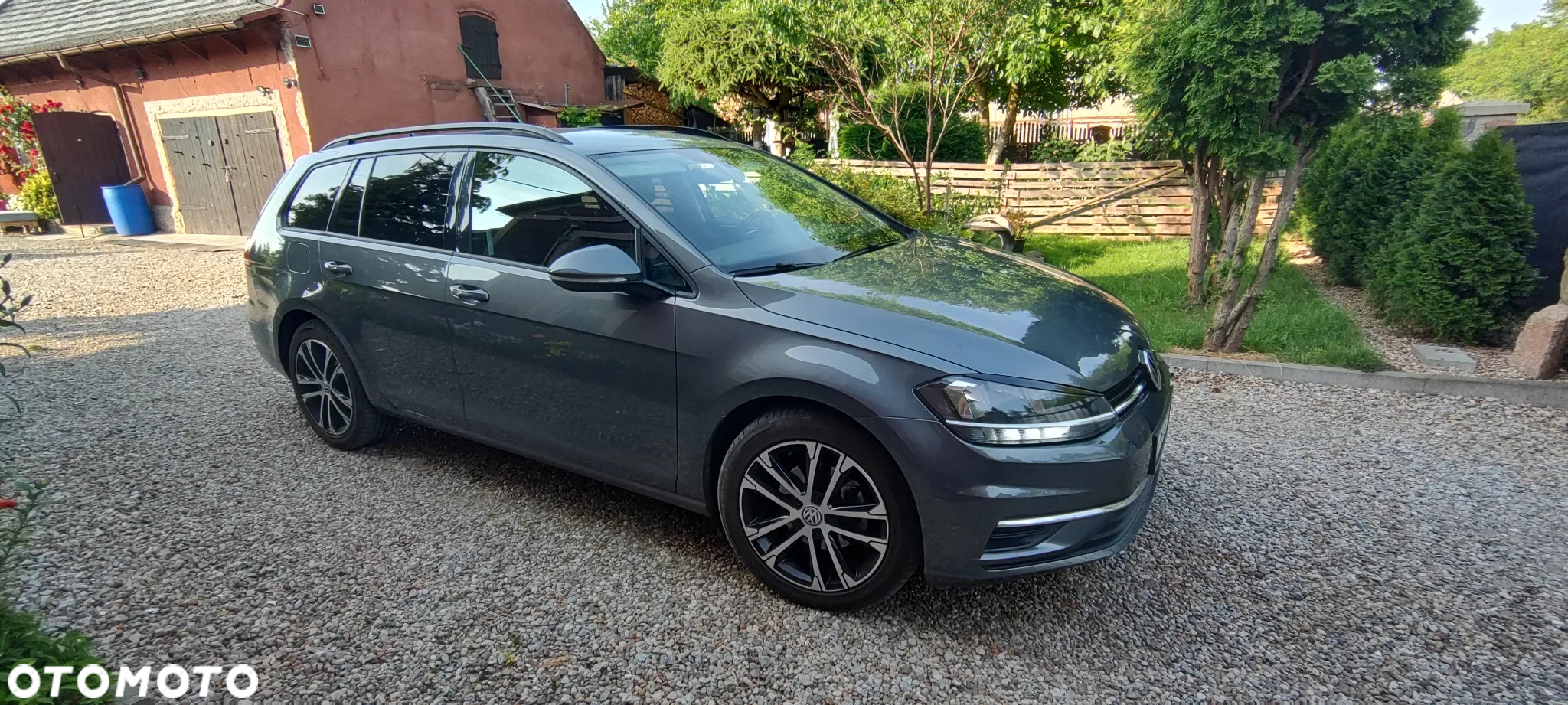 Volkswagen Golf - 5