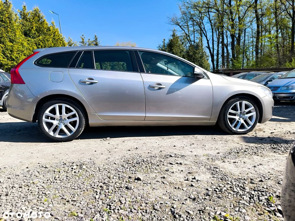 Volvo V60 - 11