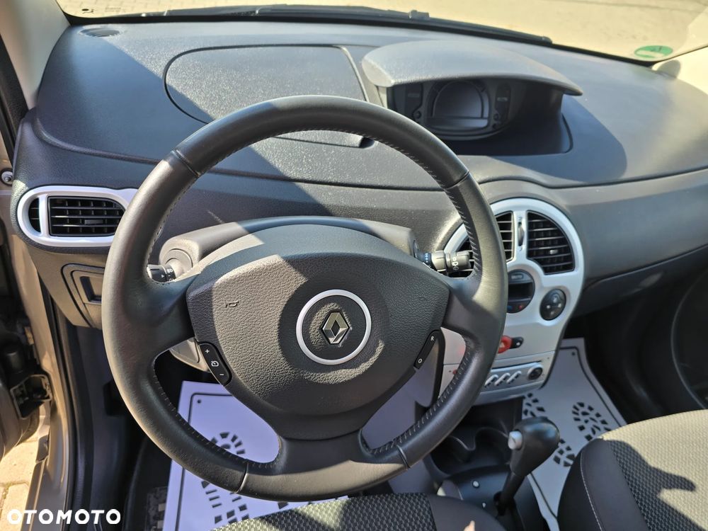Renault Modus - 27