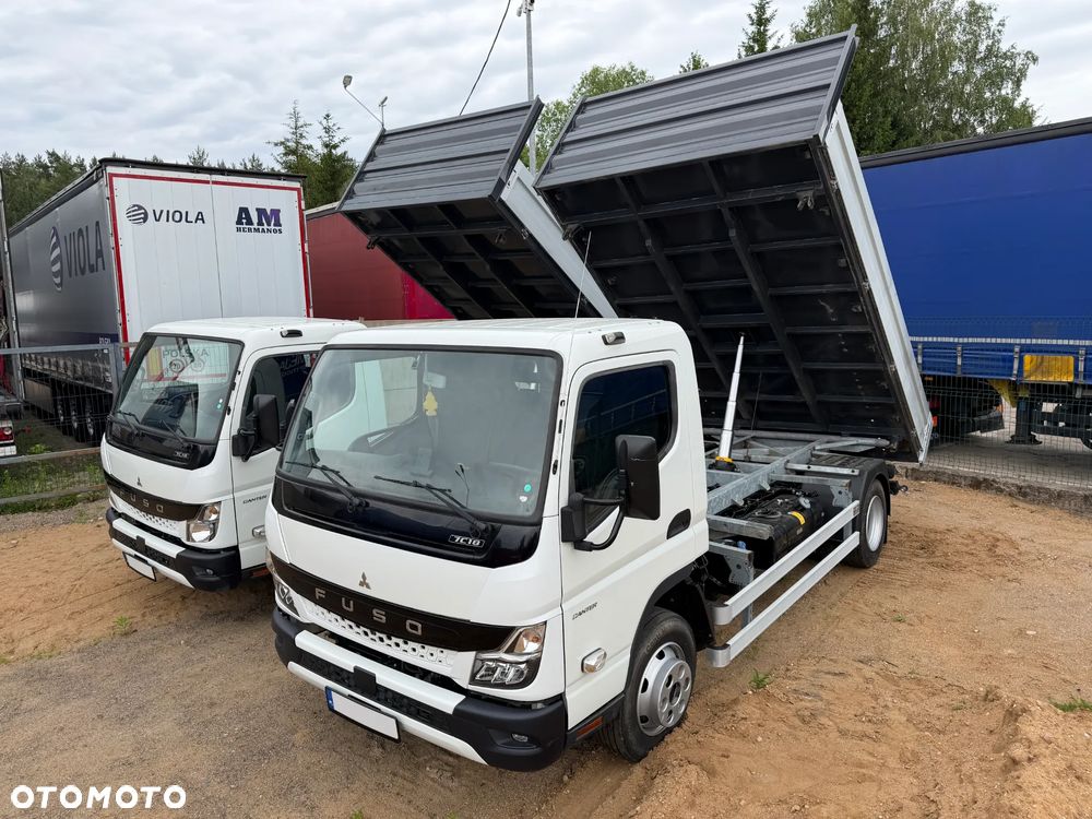 Mitsubishi FUSO CANTER 7C18 / WYWROTKA 3-STRONNA / DUŻA ŁADOWNOŚĆ 4075 KG / TYLKO 12 TYS. KM PRZEBIEGU / POLSKI SALON / 10.2023 ROK !! - 1