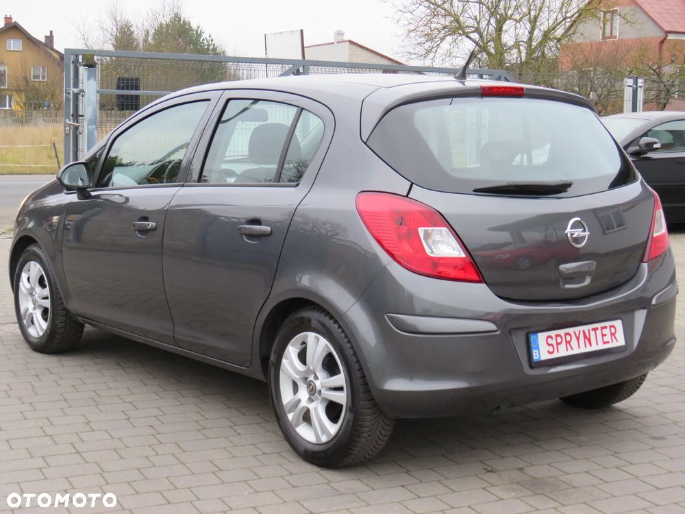 Opel Corsa 1.2 16V Cosmo - 18