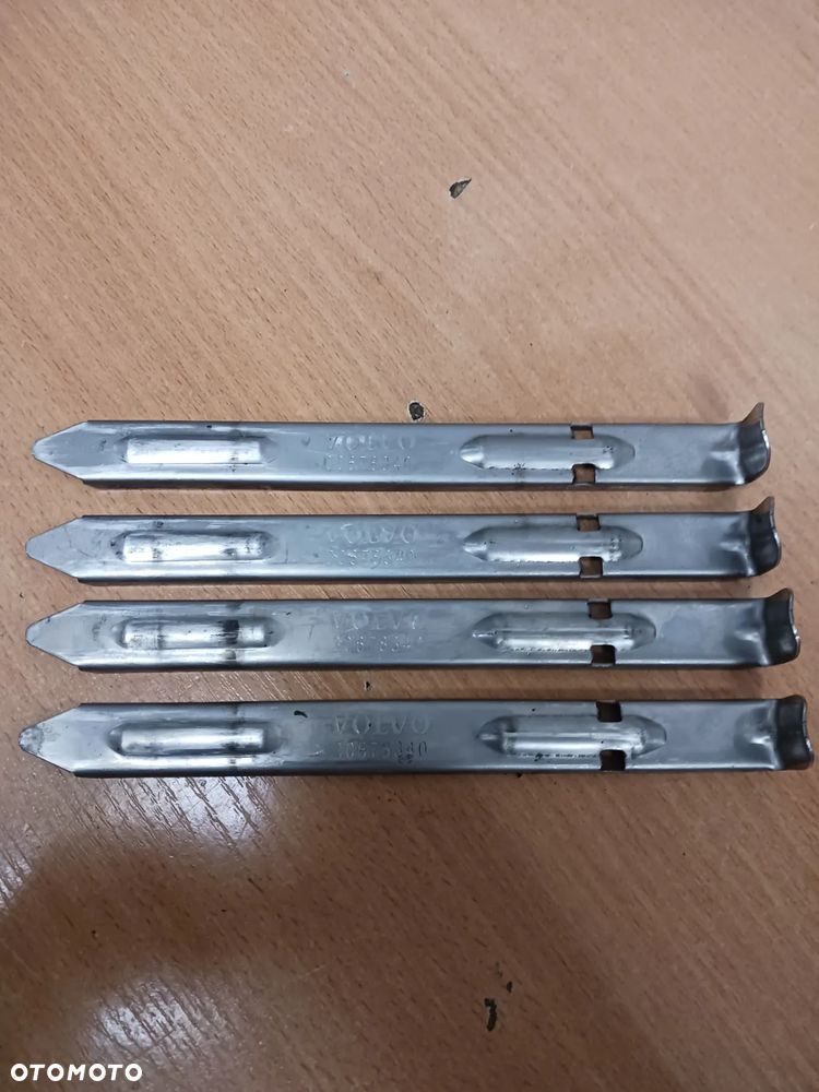 Śledź mocowanie lampy Volvo S80 II V70 III XC70 II 30678340