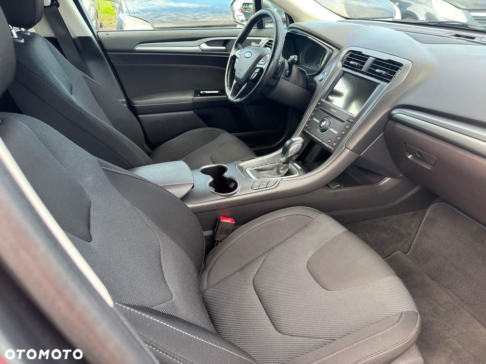 Ford Mondeo - 26
