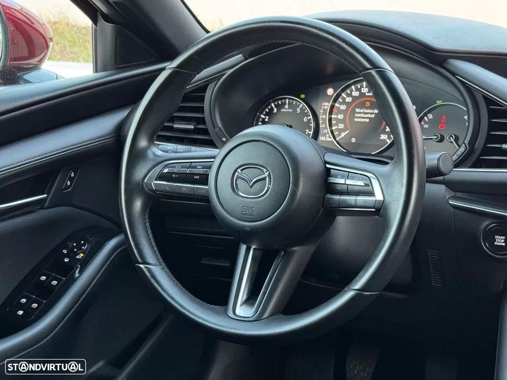 Mazda 3 Hatchback — fotografia 17
