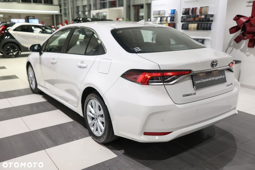 Toyota Corolla - 4