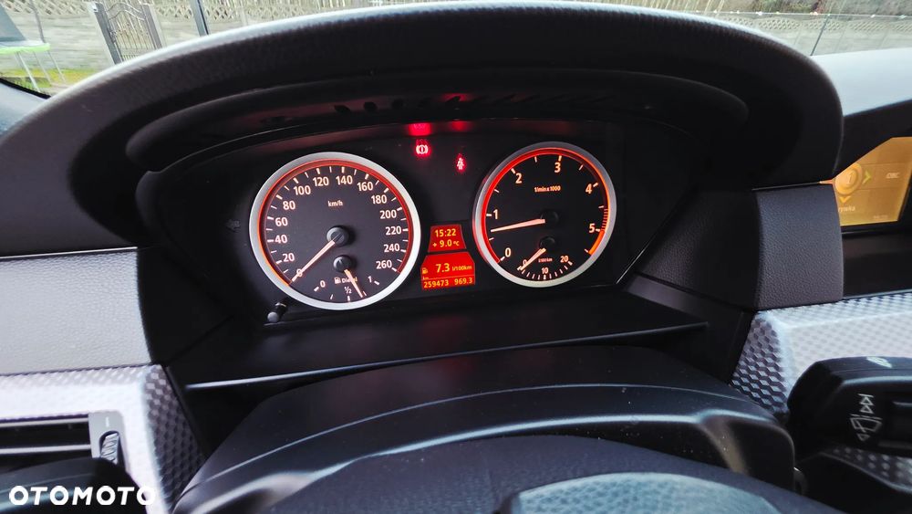 BMW Seria 5 530d - 25