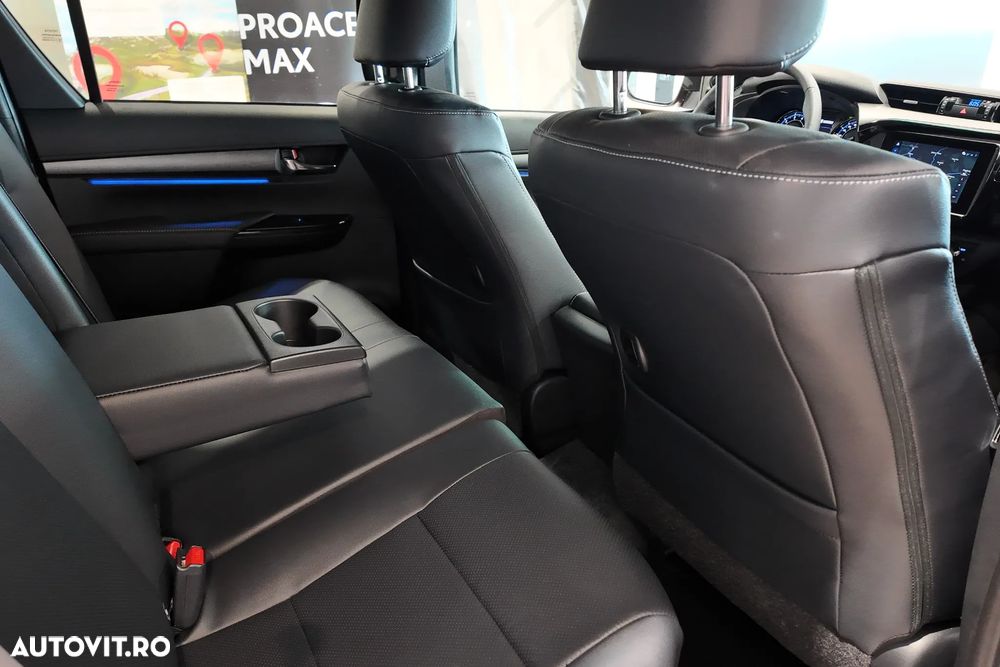 Toyota Hilux 2.8D 204CP 4x4 Double Cab AT Invincible - 19