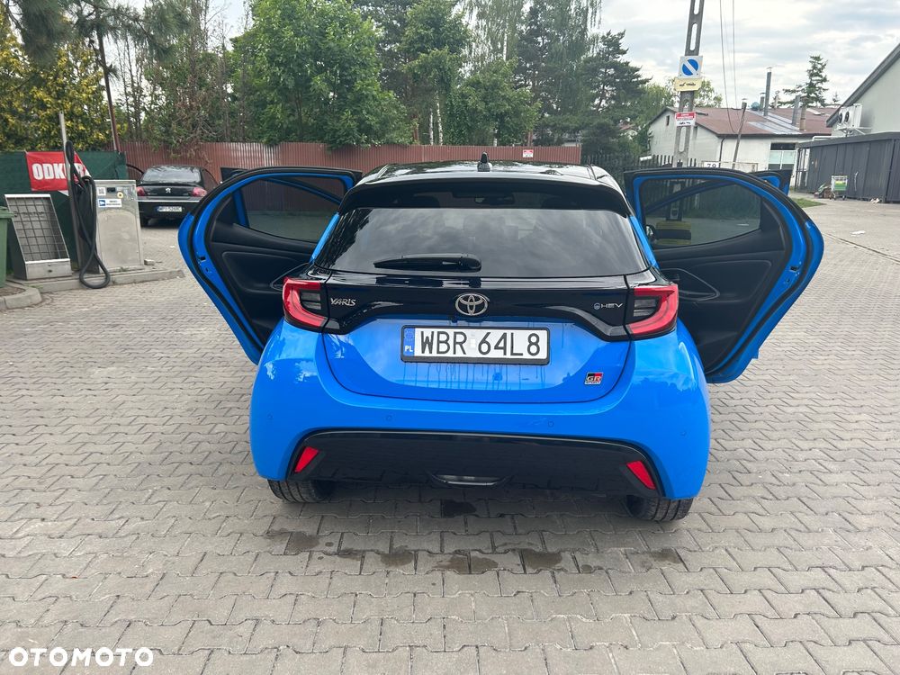 Toyota Yaris Hybrid 1.5 GR Sport - 17
