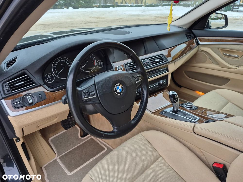 BMW Seria 5 520d Sport-Aut - 19