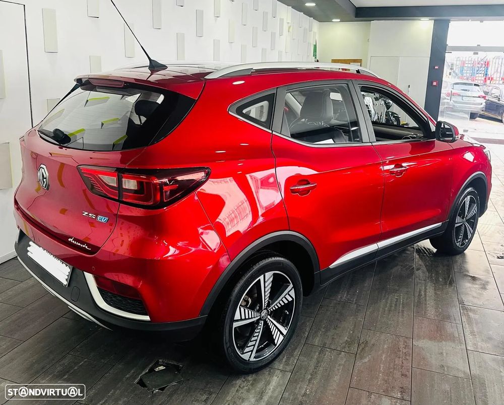 MG ZS Standard Luxury - 5