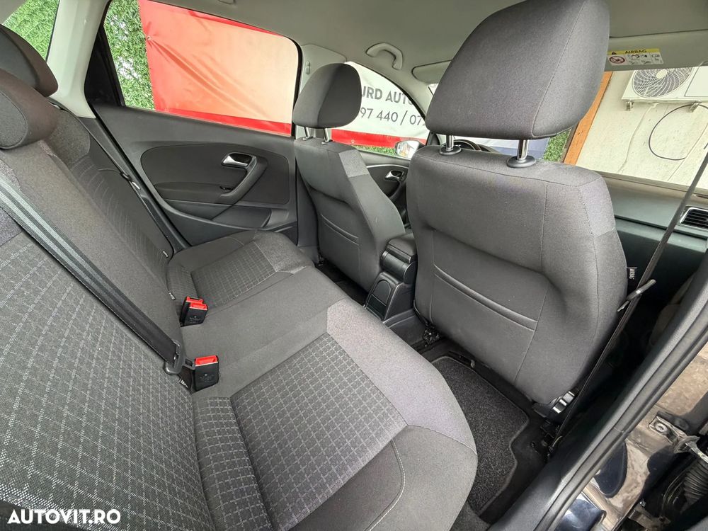 Volkswagen Polo 1.4 TDI (Blue Motion Technology) Comfortline - 16